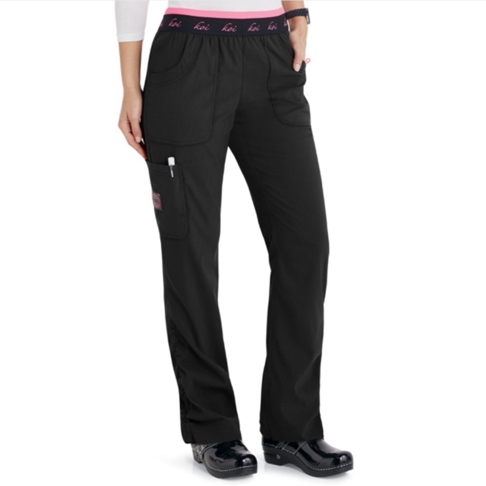 Koi Lite Cargo Scrub Pant in Black. XL Tall. Barely worn. Smoke free home